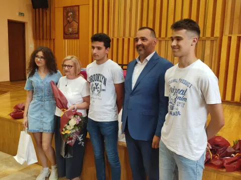 Gradonačelnik s nagrađenim matematičarimafoto: Marija Lešić Omerović