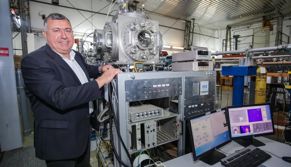 31.05.2019., Zagreb - U institutu Rudjer Boskovic pusten je u pogon ionski izvor za He snopove, te sustav za ozracivanje fuzijskih materijala s dva snopa iona (DiFU). Rijec je o sustavu vrijednom preko pola milijuna eura koji ce omoguciti razvoj novih materijala za fuzijsku elektranu kao i razvoj novih materijala za sve druge nuklearne primjene kao sto su uredjaji za hadronsku terapiju u medicini. Tonci Tadic.Photo: Tomislav Miletic/PIXSELL