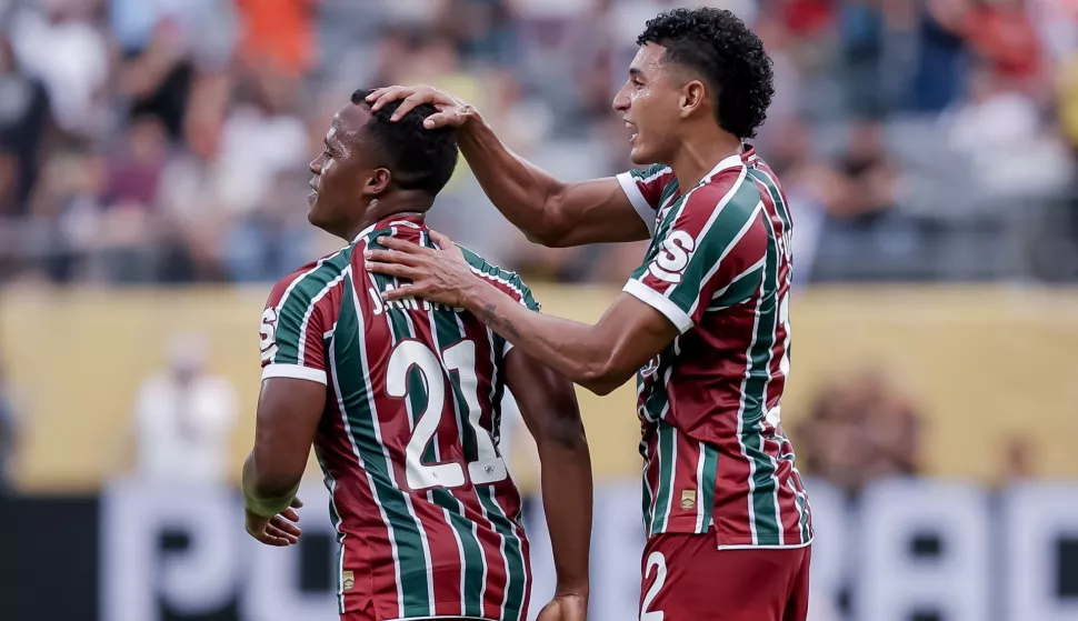 epa12190176 Jhon Arias (L) celebrates with Gabriel Fuentes (R) of Fluminense after making a free kick goal against Ulsan HD during the FIFA Club World Cup 2025 match between Fluminense and Ulsan HD in East Rutherford, New Jersey, USA, 21 June 2025. EPA/SARAH YENESEL