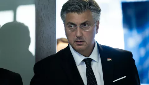 Zagreb, 10.6.2025 - Zajednička sjednica Predsjedništva i Nacionalnog odbora HDZ-a. Na slici Andrej Plenković daje izjavu za medije nakon sjednice.Foto Hina/ Dario GRZELJ/ dag