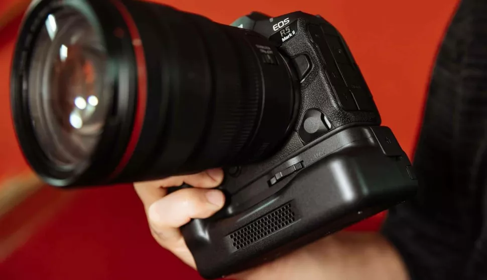 Canon projektom "Prekidanje tišine" osnažuje vizualno izražavanje mladih s komunikacijskim teškoćama