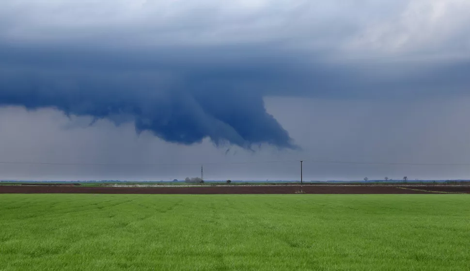 Osijek, 31. 03. 2025., nevrijeme, oblaci, oblak, klimatske promjene, poljoprivreda, kiša, slobodnjak, slobodnjaciSNIMIO BRUNO JOBST