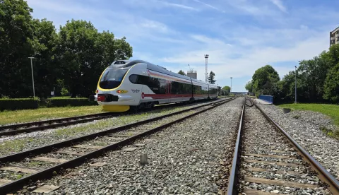 Ilustracija vlak pruga pružni prijelaz hž osijek slobodnjakLipanj 2025.Mario Mihaljević