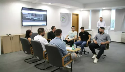 VINKOVCI - Okrugli stol o inovativnosti mladih poduzetnika i kako im pomoćiLIPANJ 2025.