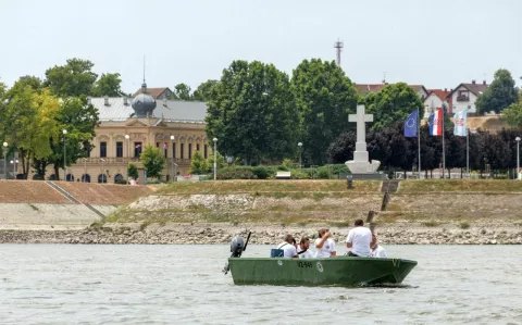 Organizirani prijevoz na Vukovarsku adu