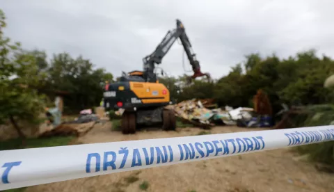02.10.2024., Barbariga: Na podrucju Barbarige, pocela je nova tura rusenja bespravno sagradjenih objekata, mahom u vlasnistvu slovenskih drzavljana. Photo: Sasa Miljevic/PIXSELL/PIXSELL
