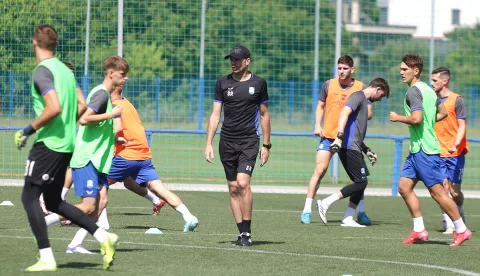 Osijek, 23. 06. 2025., Opus Arena, NK Osijek, prozivka, prozivka 2025, Simon Rožman - trener SNIMIO BRUNO JOBST