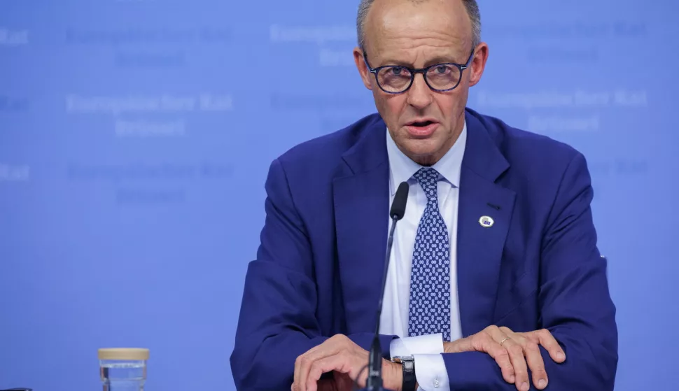 epa12200049 German Chancellor Friedrich Merz attends a press conference during the EU leaders' Summit in Brussels, Belgium, 26 June 2025. EPA/OLIVIER MATTHYS