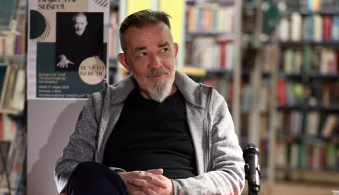 17.03.2023., Sibenik - Na Narodnom odjelu Gradske knjiznice ''Juraj Sizgoric'' &Scaron;ibenik odrzan je knjizevni susret s hrvatskim novinarom i piscem Renatom Bareticem. Photo: Dusko Jaramaz/PIXSELL