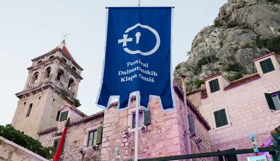  59. Festival dalmatinskih klapa "Večer ženskih klapa" - Omiš