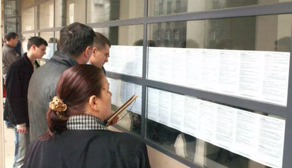 nezaposleni zavod za zapaoljavanje osijek------3 st color ekonomija