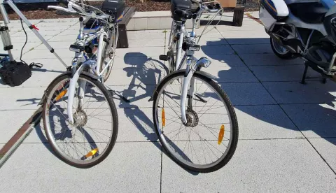 Policijski bicikli, policija bicikl ilustracija