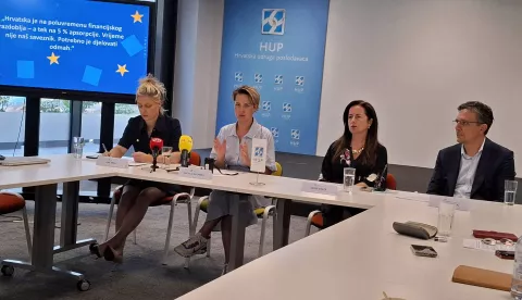 Zagreb, 03.07.2025. - HUP - Udruga profesionalaca za fondove EU na konferenciji za medije u četvrtak izrazila je zabrinutost zbog niske razine korištenja sredstava iz Višegodišnjeg financijskog okvira (VFO) 2021. – 2027., navodeći da je Hrvatska ušla u drugu polovinu provedbenog razdoblja, koje traje do 31. prosinca 2029., a do sada je realizirala tek 5,7 posto ukupne alokacije. foto HINA/ Tanja PERNIČKA/ tm