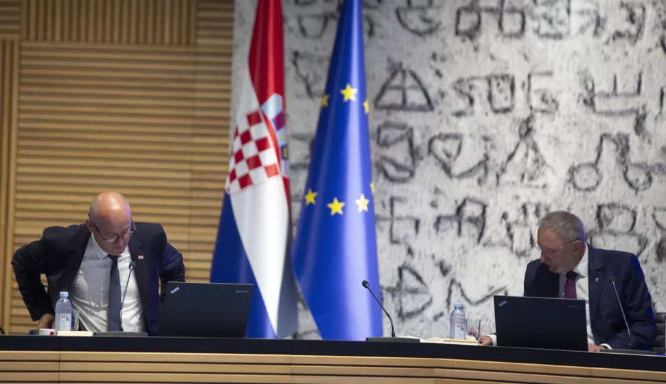 Zagreb, 03.07.2025 - Sjednica Vlade RH. Na fotografiji Branko Bačić, Tomo Medved. foto HINA/ Daniel KASAP/ dk