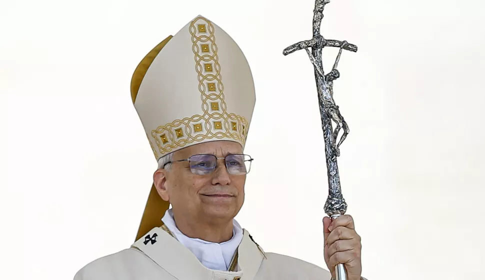 epa12148900 Pope Leo XIV celebrates the Holy Mass for the Jubilee of Families, Children, Grandparents and the Elderly, in Saint Peter's Square, in Vatican City, 01 June 2025. EPA/ANGELO CARCONI