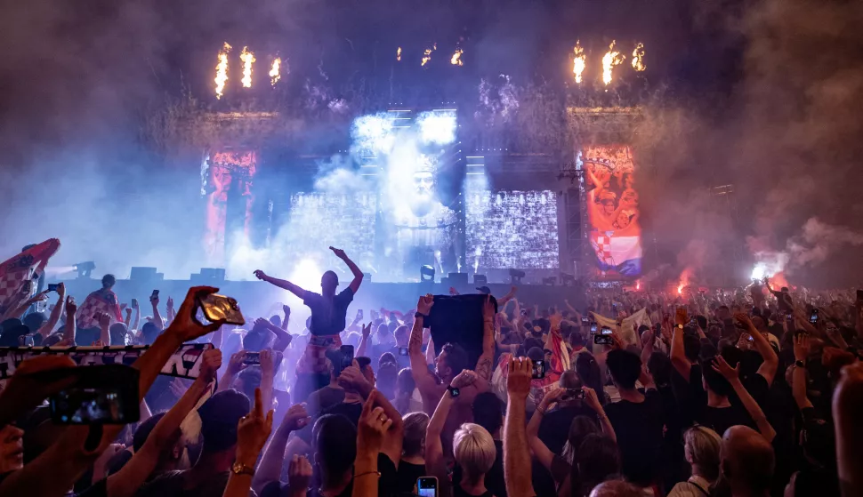 Zagreb, 05.07.2025 - Koncert Marka Perkovića Thompsona na zagrebačkom Hipodromu. Na slici publika ispred pozornice.foto HINA/ Damir SENČAR/ ds