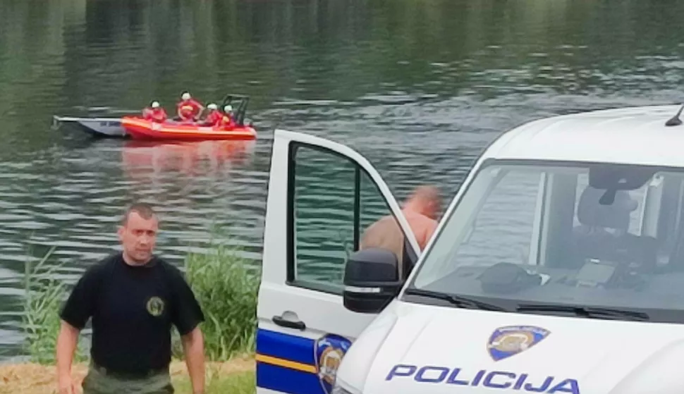 Potraga za 9-godišnjim dječakom koji se utopio u Dravi kod mosta u Belišću