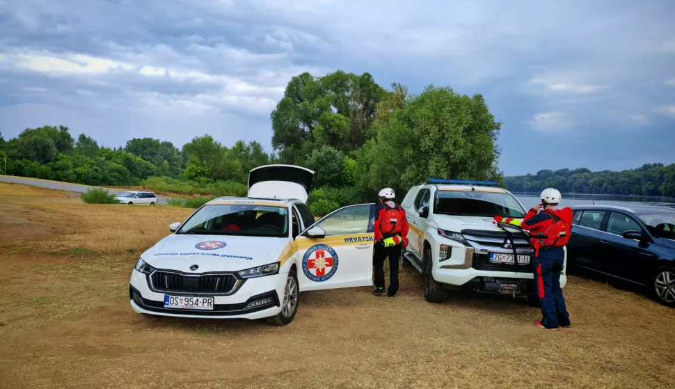 Devetogodišnje dijete nestalo je u Dravi u Belišću u ponedjeljak navečer.