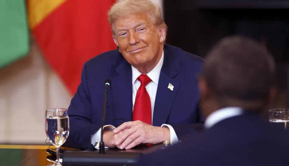 epa12227696 US President Donald Trump during a meeting with African leaders at the White House, Washington, DC, USA, 09 July 2025. President Trump is meeting with the leaders of Gabon, Guinea-Bissau, Liberia, Mauritania and Senegal at the White House to discuss trade. EPA/WILL OLIVER/POOL POOL