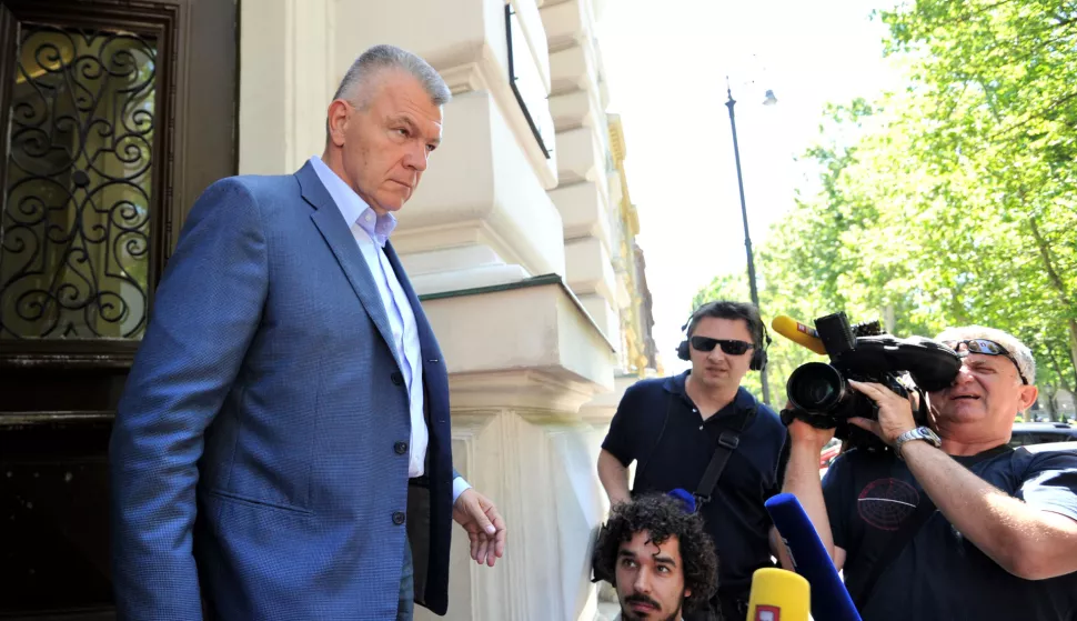 10.05.2012., Zagreb - Hrvoje Petrac, nakon sto je odsluzio kaznu za otmicu Zagorceva sina, izasao je iz zatvora te je prekrsio uvjetnu kaznu zbog napustanja drzave vise puta. Zbog krsenja uvjetne kazne prijeti mu kazna zatvorom. Danas je imao rociste o odluci o mogucem pritvaranju zbog krsenja uvjetne kazne. rPhoto: Marko Lukunic/PIXSELL