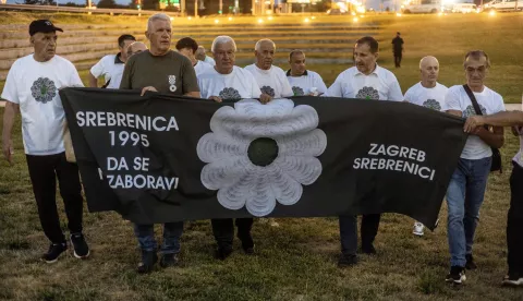 Zagreb, 10.7.2025 - Nacionalna koordinacija Bošnjaka u Republici Hrvatskoj i Vijeće bošnjačke nacionalne manjine Grada Zagreba održali su Mimohod sjećanja povodom obilježavanja 30. godišnjice genocida u Srebrenici. Foto Hina/ Dario GRZELJ/ dag