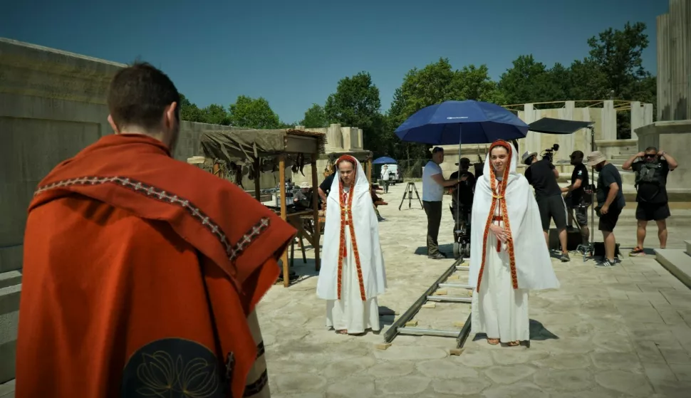 Velika Gorica, 11.07.20225. - Hrvatska radiotelevizija (HRT) u Kurilovcu u Velikoj Gorici dovršava snimanje povijesnog igranog filma i igrano-dokumentarne serije "Dioklecijan" scenarista i redatelja Božidara Domagoja Burića koji je u petak rekao da je to jedan od najvećih projekata u povijesti HRT-a. foto HINA/ HRT/ Matko Švarc/ tm