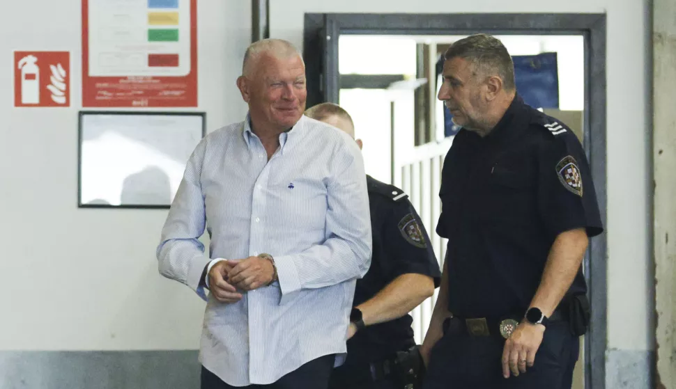 Zagreb, 11.07.2025. - Hrvoje Petrač doveden je na ispitivanje u Uskok. foto HINA/ Lana SLIVAR DOMINIĆ/ lsd