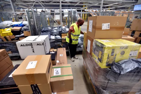 Velika Gorica, 02.12.2024 (nedeljni, Bozicni prilog) - Hrvatska posta, HP, sortirnica, uz tekst S.Pavica.foto Davor Kovacevicnedeljni