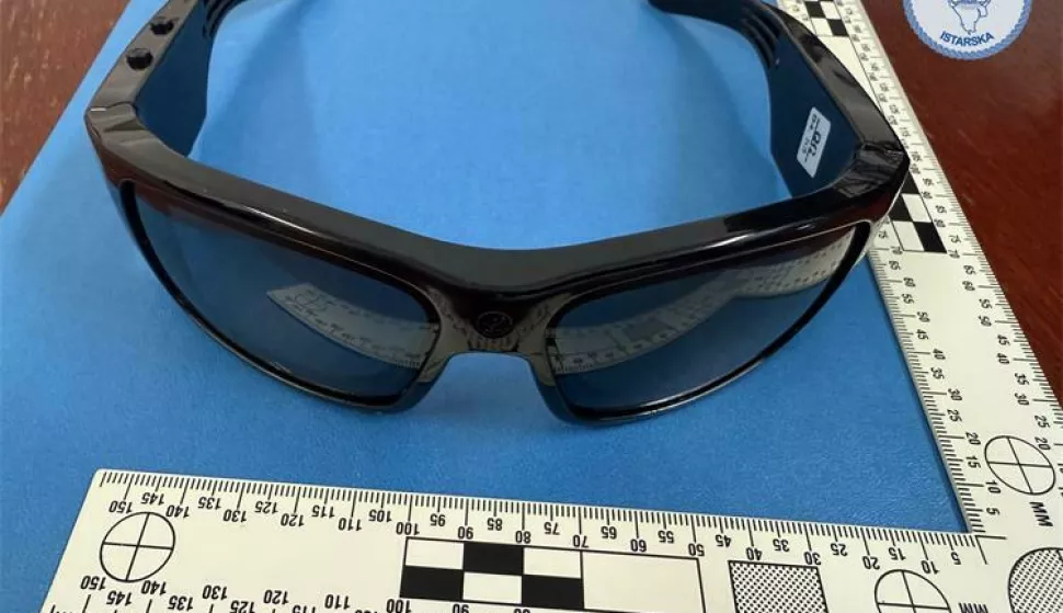 Kamerom skrivenom u sunčanim naočalama snimao nagu djecu u Istri