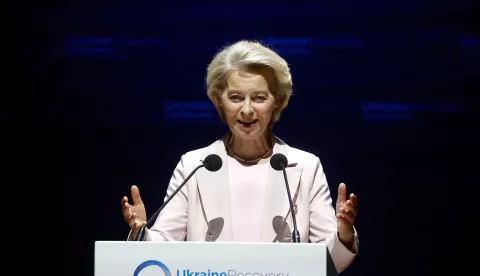 epa12228876 European Commission President Ursula von der Leyen speaks during the Ukraine Recovery Conference (URC) in Rome, Italy, 10 July 2025. EPA/VINCENZO LIVIERI