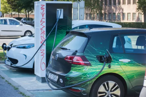 OSIJEK- 03.09.2021., punionica za električne automobile u Istarskoj sve popularnija, slobodnjak, ilustracija, punjenje električnih automobila.Foto: Andrea Ilakovac