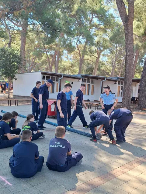 Sudjelovali u vatrogasnom kampu u Fažani, gdje su stekli znanja i prijateljstva