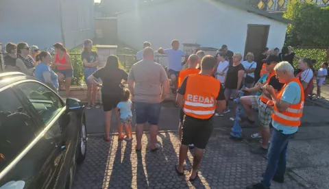 Održan mirni prosvjed u Kuševcu zbog problematičnog susjeda