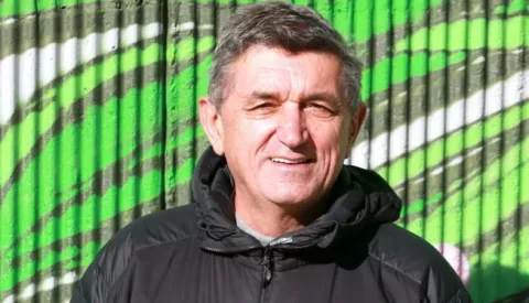 30.11.2016., Split - Alpinist Stipe Bozic. Photo: Miranda Cikotic/PIXSELL------2x color - mozaik EPS