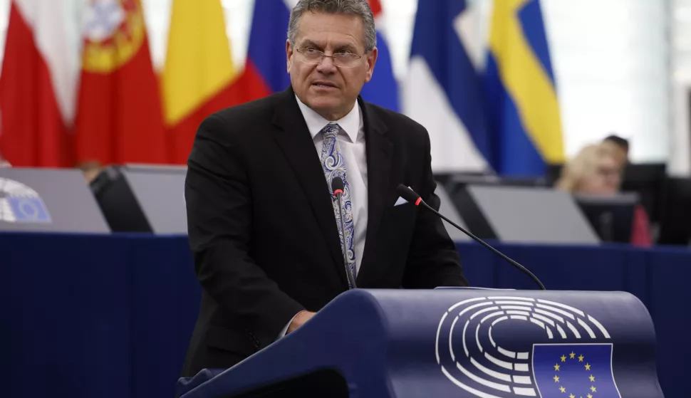 epa12226807 European Commissioner for Trade and Economic Security and for Interinstitutional Relations and Transparency Maros Sefcovic delivers a speech during debates on 'EU-US trade negotiations' during a session of the European Parliament in Strasbourg, France, 09 July 2025. EPA/GUILLAUME HORCAJUELO