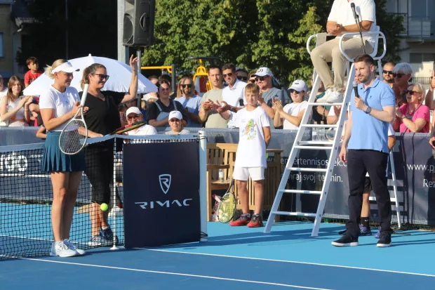 Osijek, 14. 07. 2025, Osnovna &scaron;kola Retfala otvorenje 4. terena za tenis, i revijalni meč Donna Vekić i Mary Pierce. Teren je svečano otvroio Ivan Radić.snimio GOJKO MITIĆ
