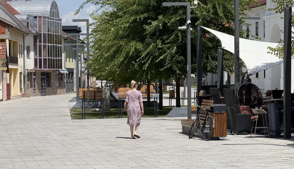 Valpovo, 12. 07. 2025., slobodnjak, slobodnjaci, Valpovo, pješačka zonaSNIMIO BRUNO JOBST