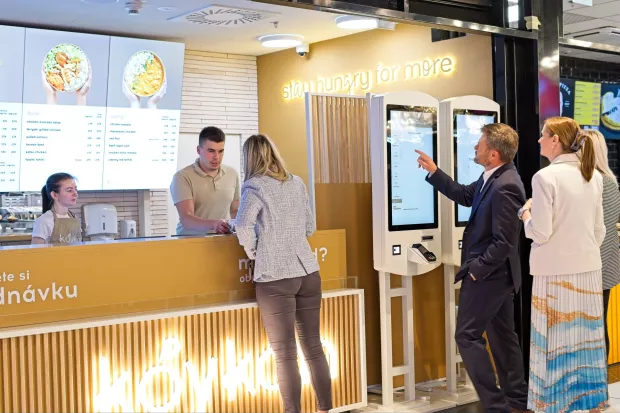 Hrvatski street food brend Koykan u&scaron;ao je u ljeto iznimno snažno, otvoriv&scaron;i čak četiri nove lokacije u tri europske države: Če&scaron;koj, Hrvatskoj i Slovačkoj.