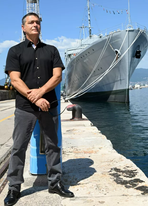 Rijeka 30.06.2025.Nedeljko Kuzma ispred broda GalebFoto Marko Gracin