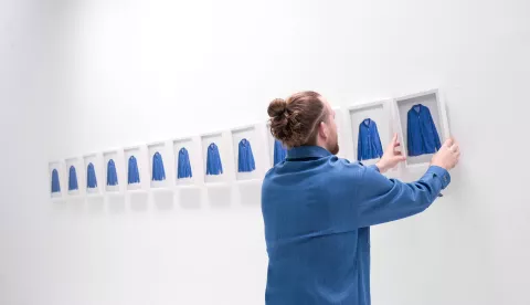 Izložba fotografija Ivana Gundića: “Still life” - vizualna kultura kao naličje globalnog sustava proizvodnje