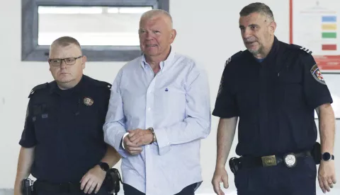 Zagreb, 11.07.2025. - Hrvoje Petrač doveden je na ispitivanje u Uskok. foto HINA/ Lana SLIVAR DOMINIĆ/ lsd