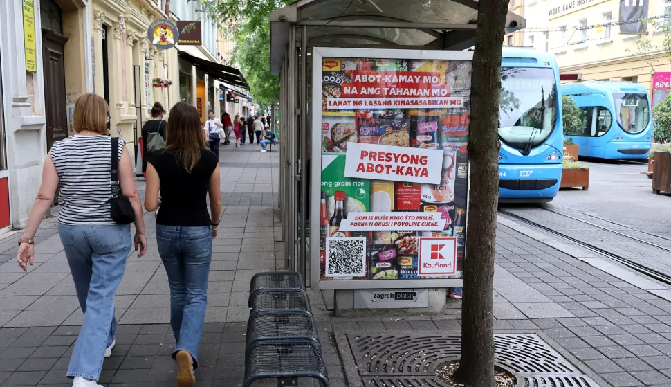 16.07.2025., Zagreb - Plakati trgovackog lanca Kaufland namijenjeni stranim radnicima. Photo: Patrik Macek/PIXSELL