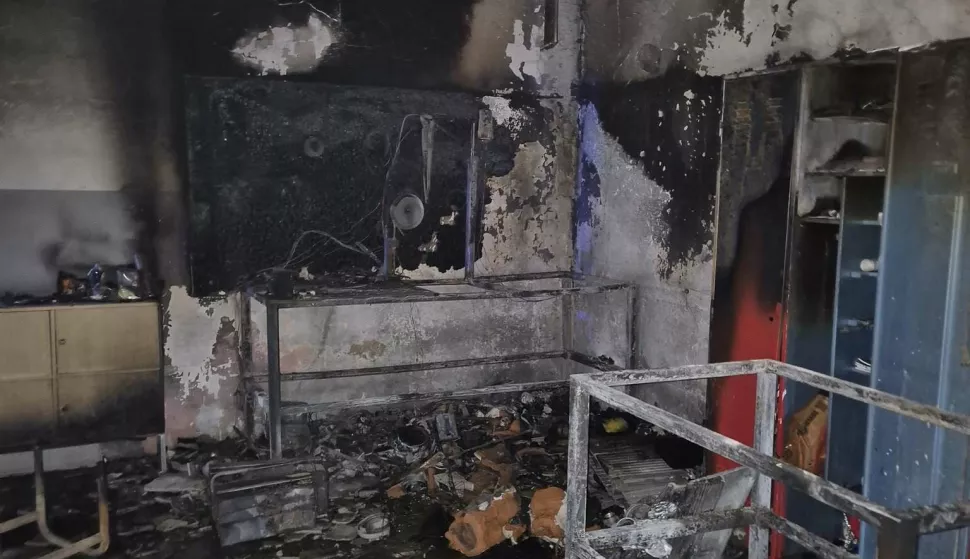 Pripadnici JVP Grada Požege gasili požar u vatrogasnom domu DVD Brestovac