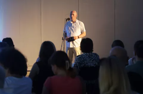 Osijek, 19. 07. 2025., KC, krovna terasa KC, Gastro film fest, 23. Gastro film fest, Branko Hrpka - direktor festivalaSNIMIO BRUNO JOBST