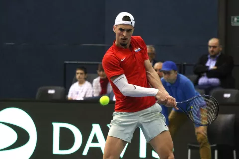 Osijek, 31. 01. 2025, SD Gradski vrt, tenis, Davis Cup, prvi dan. Hrvatska - Slovačka, Dino Prizmić i Jozef Kovalik. Dino Prizmić.snimio GOJKO MIITĆ