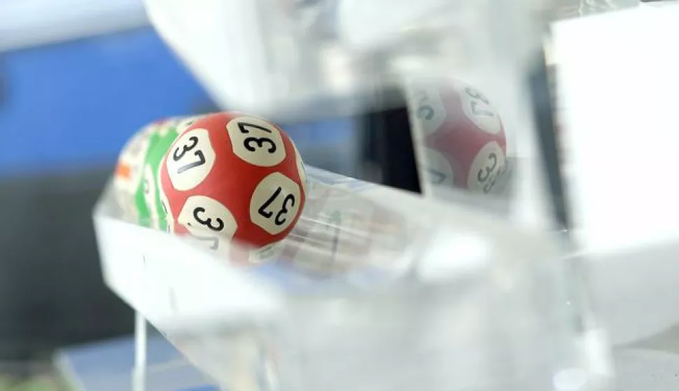 16.03.2012., HRT, Zagreb - Kuglice i bubanj za Loto izvlacenje igara na srecu Hrvatske lutrije, ilustracija.Photo: Sanjin Strukic/PIXSELL------zadnja3 st color