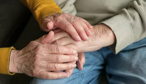 stari stare osobe briga umirovljenik umirovljenici