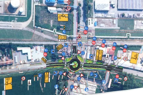 Osijek, 21. 07. 2025, Obilazak radova na rekonstrukciji državne ceste DC417, Martina Divalta i Vukovarske ulice u Osijeku, raskrižje s kružnim tokom. Dragan Vulin i Goran Martinović.snimio GOJKO MITIĆ