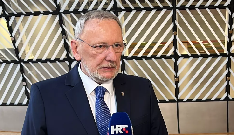 Bruxelles. 05.03.2025. - Vraćanje nelegalnih migranata vi&scaron;e nije tabu tema kao &scaron;to je nekad bila u Europskoj uniji, koja će se ubuduće puno strože odnositi prema pitanjima dolaska i boravka na svom teritoriju, izjavio je u srijedu u Bruxellesu hrvatski ministar unutarnjih poslova Davor Božinović. Na fotografiji Davor Božinović. foto HINA/ Slavko VUKADIN/ tm