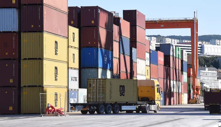 RIJEKA,30. 10.2024. RIJEKALUCKA UPRAVA RIJEKA KONTEJNERSKI TERMINAL BRAJDICA ZAVRSNA KONFERENCIJA PROJEKTA PRODUBLJAVANJE OBALE...NA FOTO:SNIMIO SERGEJ DRECHSLER
